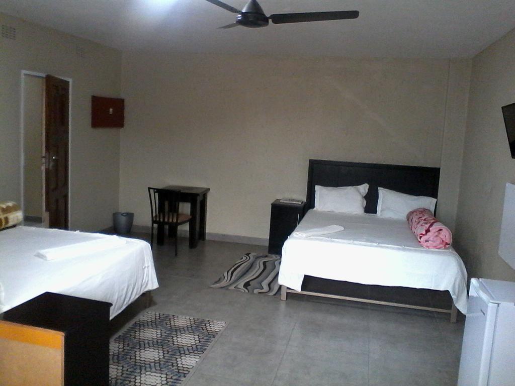 Chisam Guest Lodge Pty Ltd Johannesbourg Chambre photo