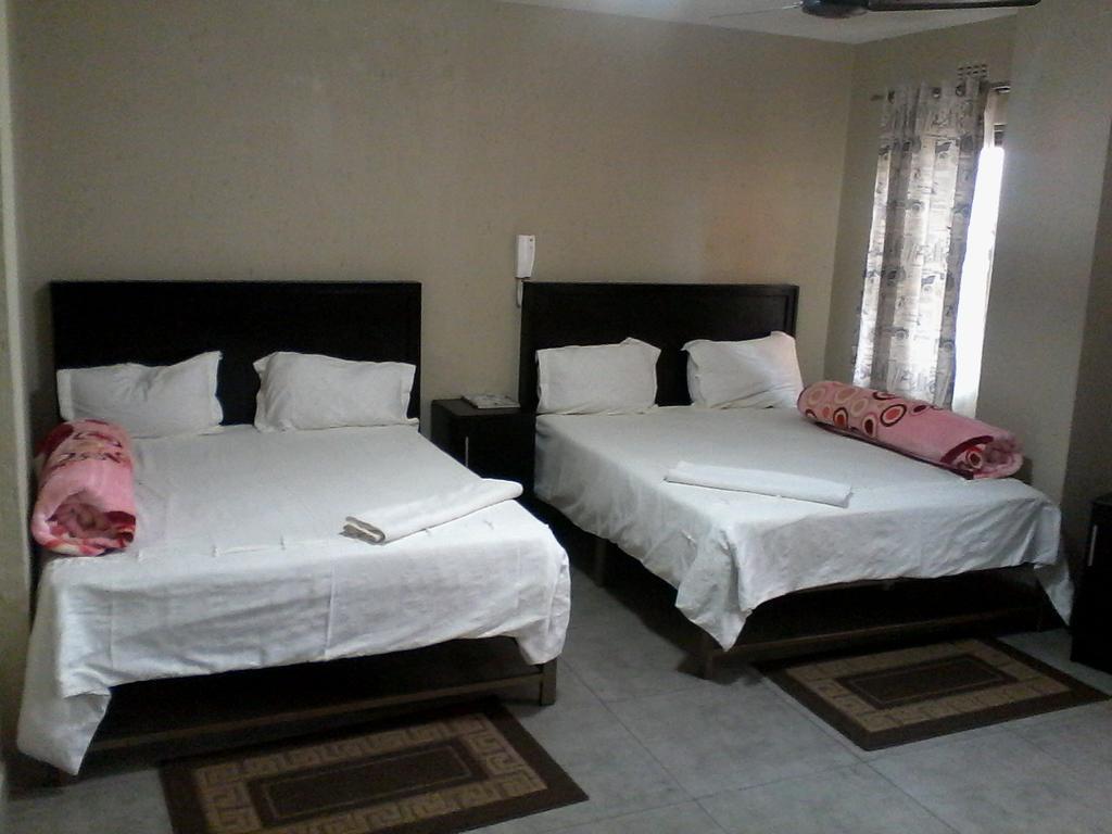 Chisam Guest Lodge Pty Ltd Johannesbourg Chambre photo