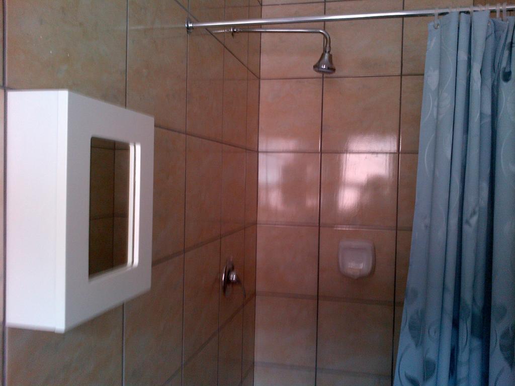 Chisam Guest Lodge Pty Ltd Johannesbourg Chambre photo